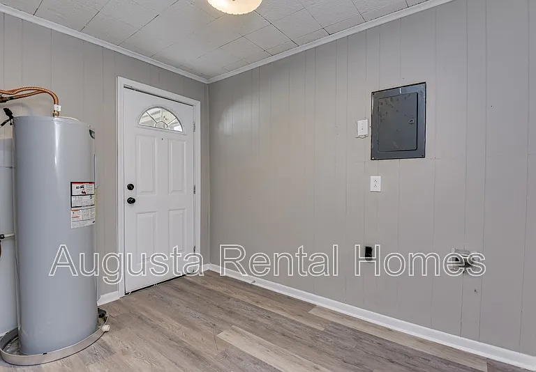 3330 Young Forest Dr — Photo 26
