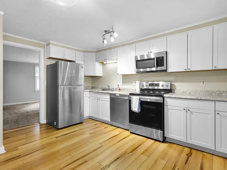 338 River Walk Dr — Photo 11