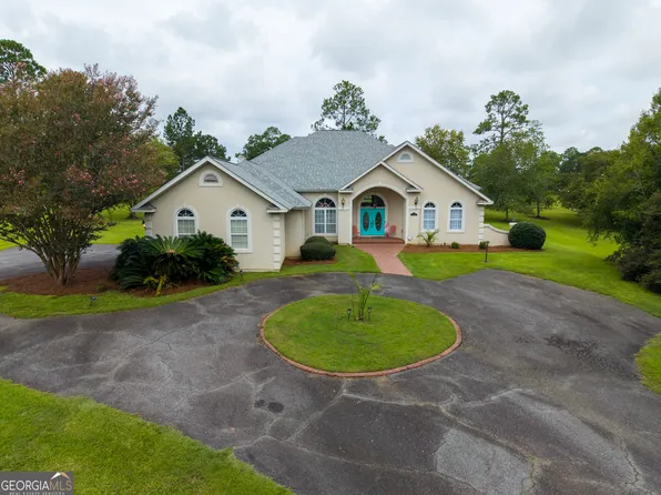 1741 Green Acres Dr, Vidalia, GA 30474