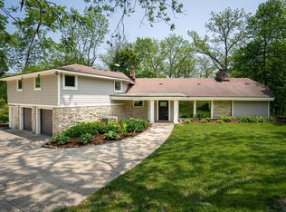 1060 Lower Ridgeway, Elm Grove, WI 53122