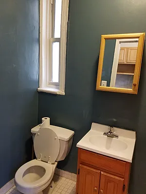 Rented by Space Link Realty | media 11