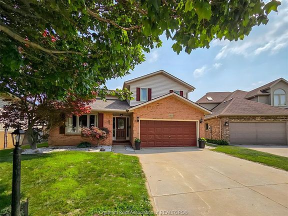 3rd image of 90 Northern Pine Pl