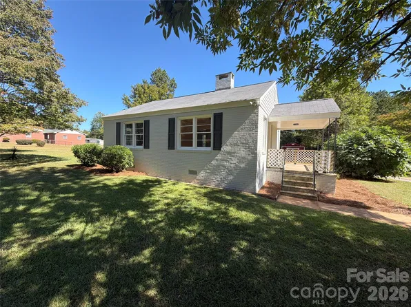 521 Grace Ave, Lancaster, SC 29720
