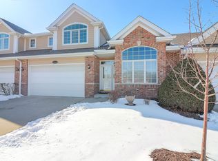 12416 Walker Rd, Lemont, IL 60439