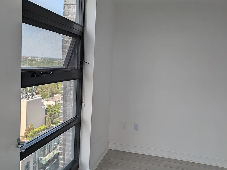 1606 Charles St #1606 — Photo 12