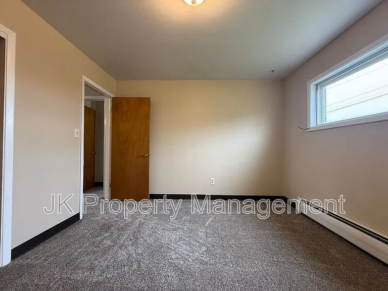 2100 4th St NE #2 — Photo 15