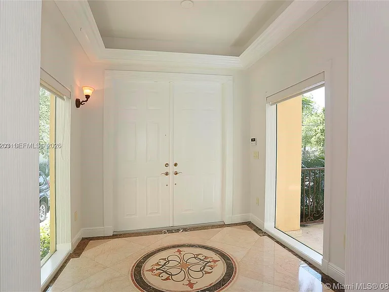 592 Fernwood Rd #B — Photo 23
