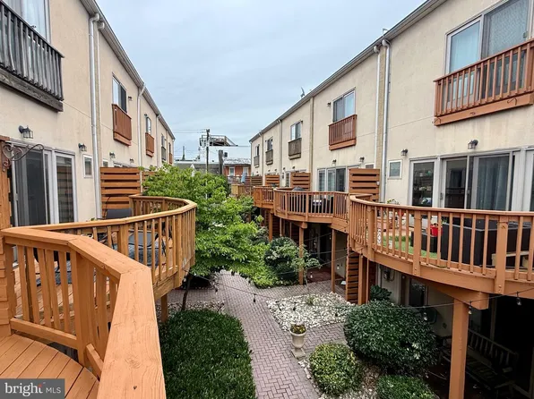 100 Pilgrim Lndg, Baltimore, MD 21230