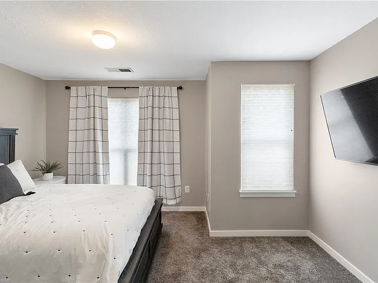 4571 Madison Ave #E-1 — Photo 20