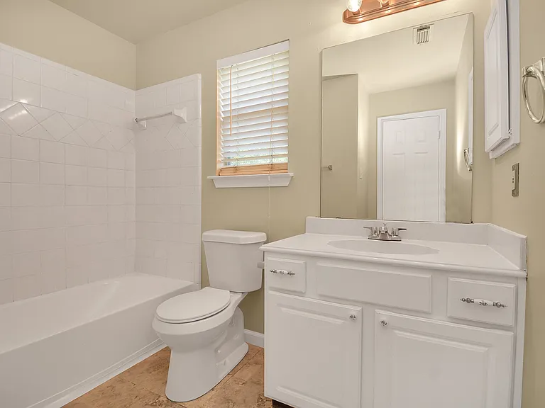 4123 Valedon Ln — Photo 17