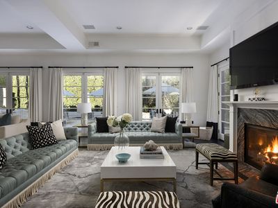 1600 Clear View Dr, Beverly Hills, CA, 90210