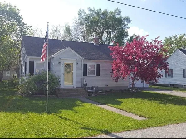 102 N I St, Monmouth, IL 61462