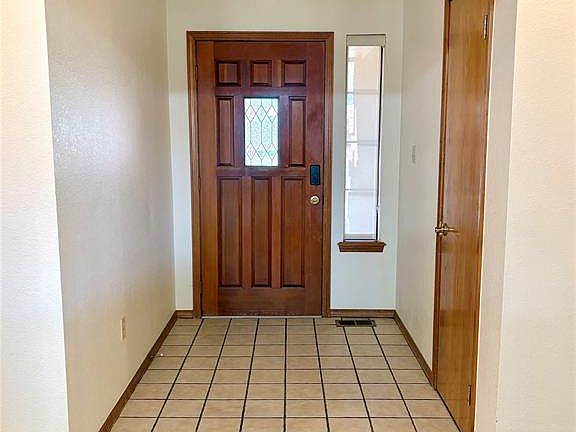 5th image of 3008 Mallard Ct