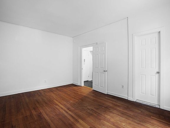5th image of 30 Greenwich St #3B