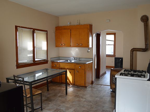 4th image of 4743 S Hoyne Ave #2R