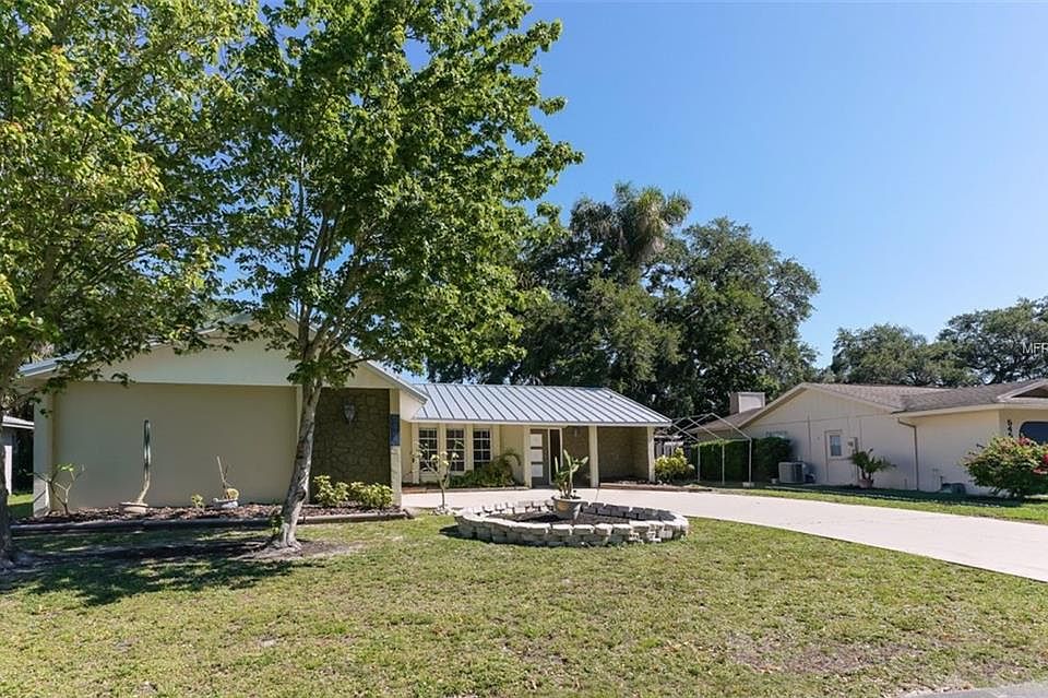 1st image of 5443 Foxwood Dr
