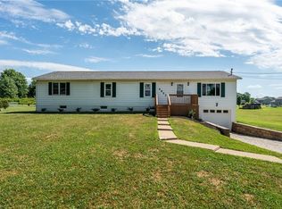 6862 Clark Rd, Atwater, OH 44201