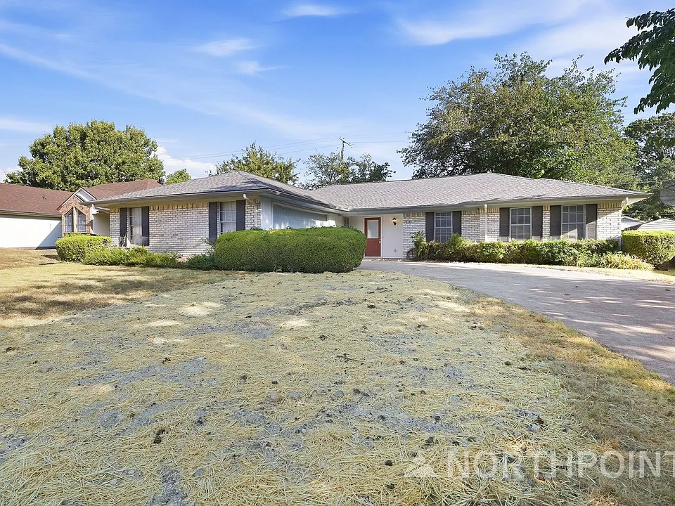 8248 Bobwhite Dr