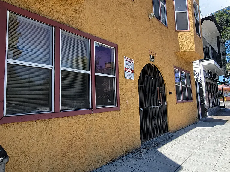 2575 Fruitvale Ave #3 — Photo 2