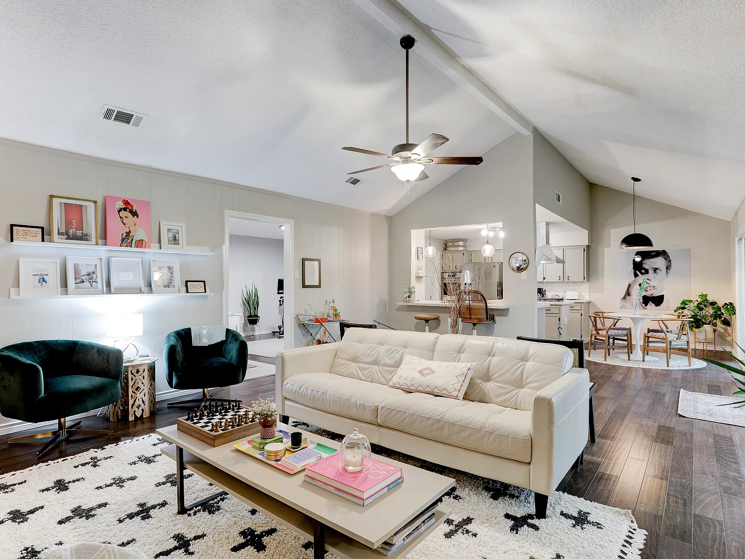 4 bed, 2.5 bath, 2065 sqft, $2,950 — Photo 1
