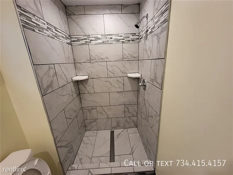 1111 White St #1 — Photo 18