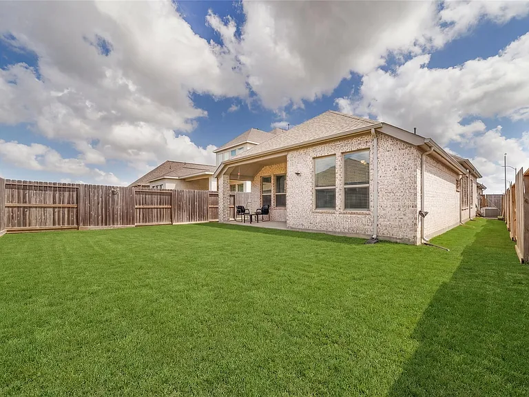 10443 Cecilia Star Ln — Photo 24