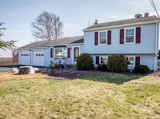 16 Partridge Run, Wallingford, CT 06492