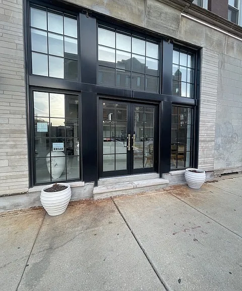 N Winchester Ave — Photo 13