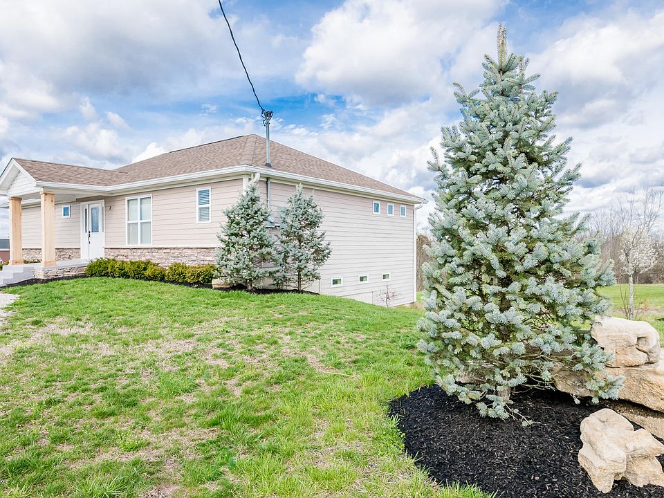 1st image of 7 Ashton Ct