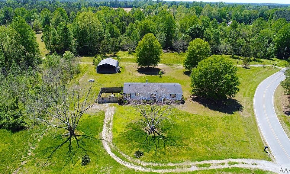 2nd image of 30 Sawyer Rd