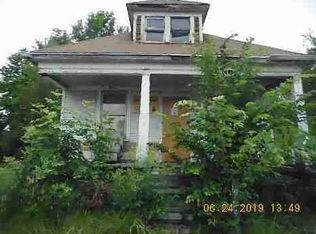 2075 Burnside St, Hamtramck, MI 48212