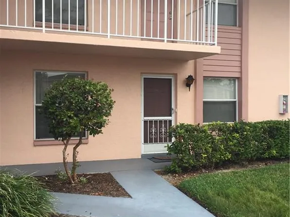 1350 Churchill Cir APT 102, Naples, FL 34116