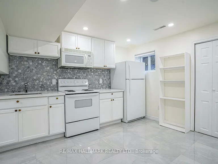 77 Wheelwright Dr #BASEMENT — Photo 19