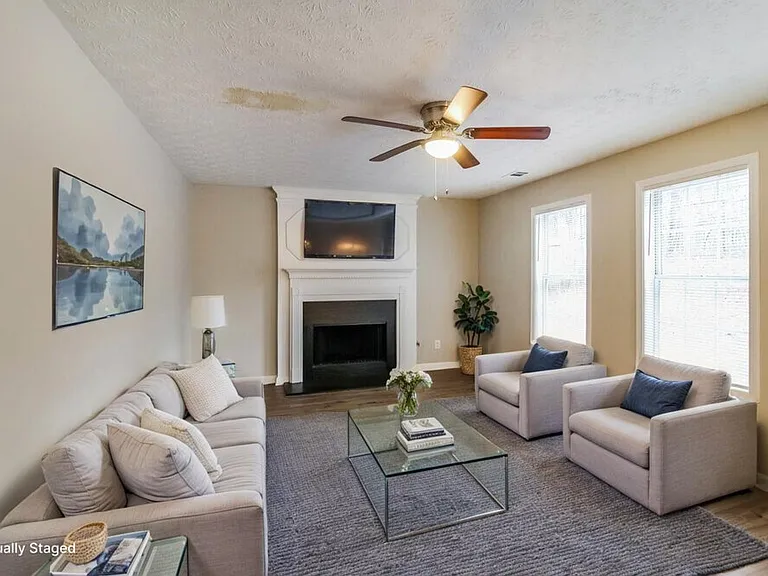 3392 Kittery Dr — Photo 4