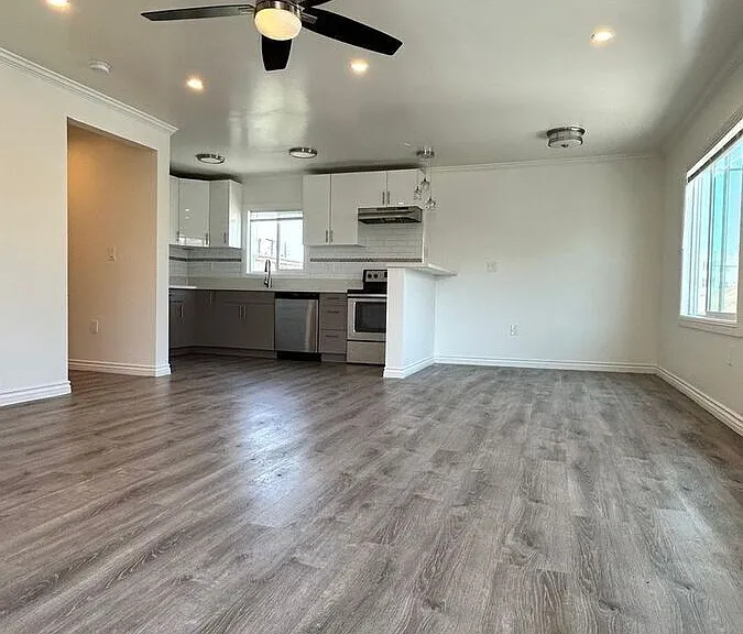 6821 Ben Ave — Photo 4