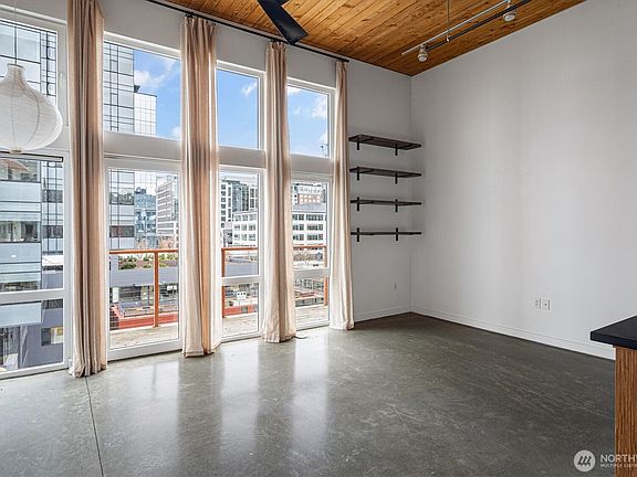 3rd image of 401 9th Avenue N #505