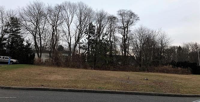 2nd image of 25 Standish Dr