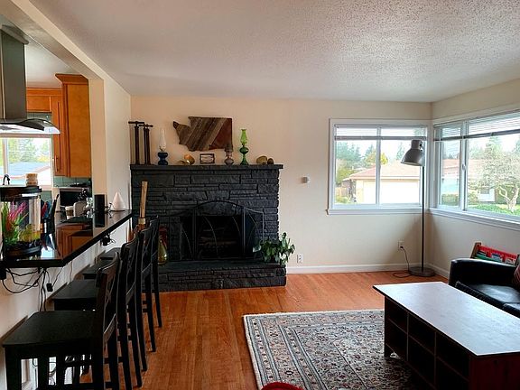 Main floor living room