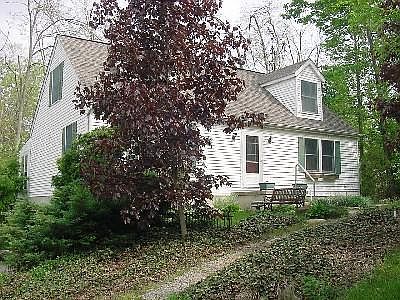 1st image of 605 S Cheryl Ln