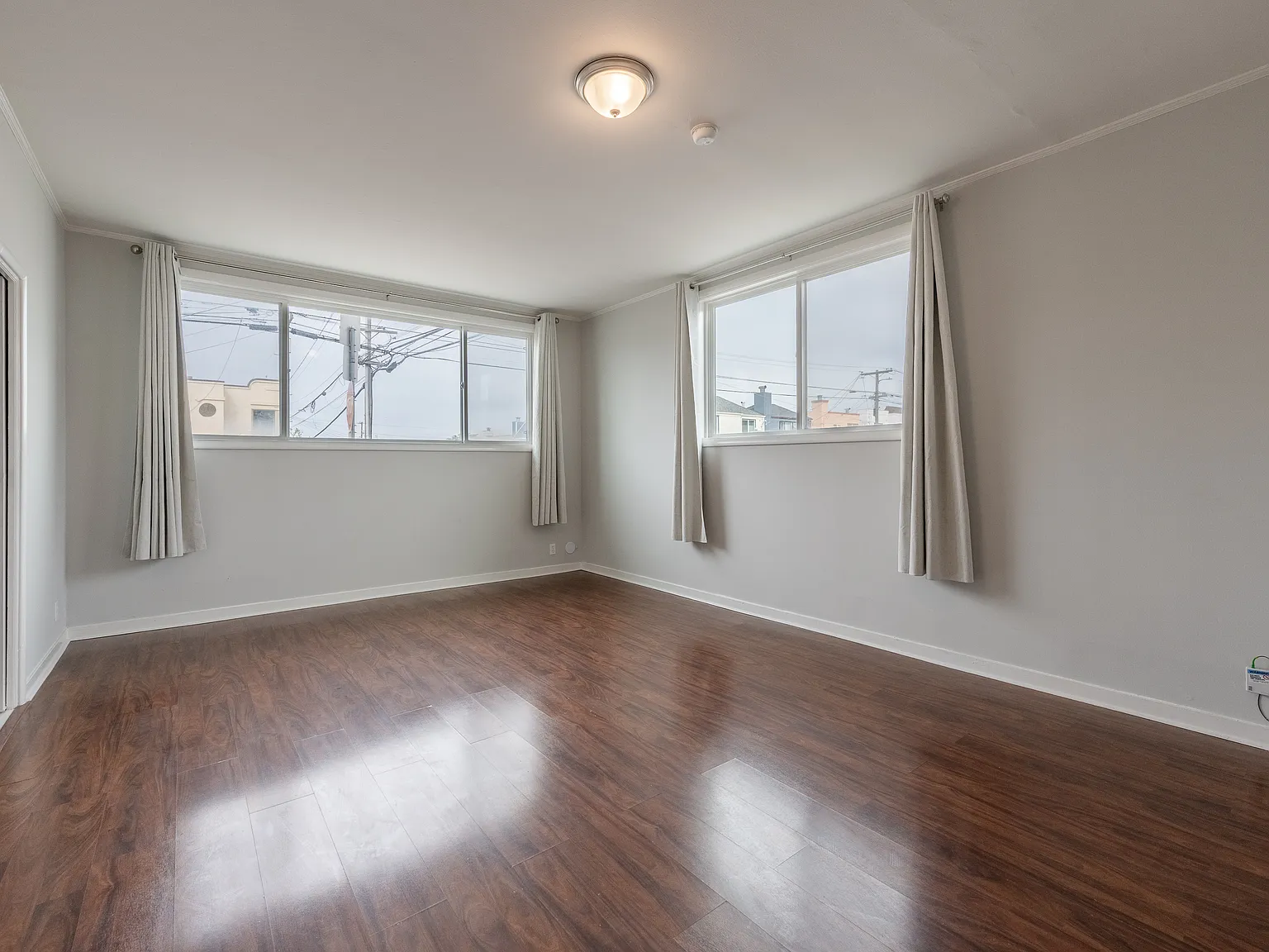 Studio, 525 sqft, $2,950 — Photo 2