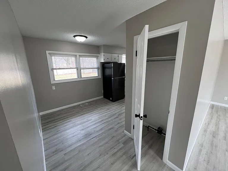 Coat closet