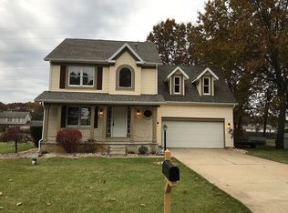 10855 Volinia Dr, Osceola, IN 46561