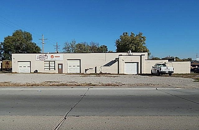 1st image of 2304 W Lincoln Hwy
