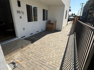 315 E 104th St #1/2, Los Angeles, CA 90003