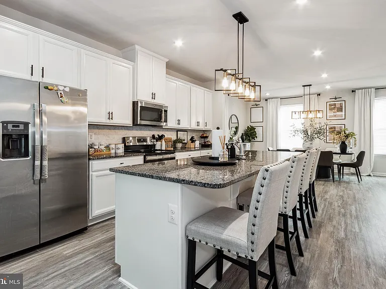 530 View Point Way — Photo 5