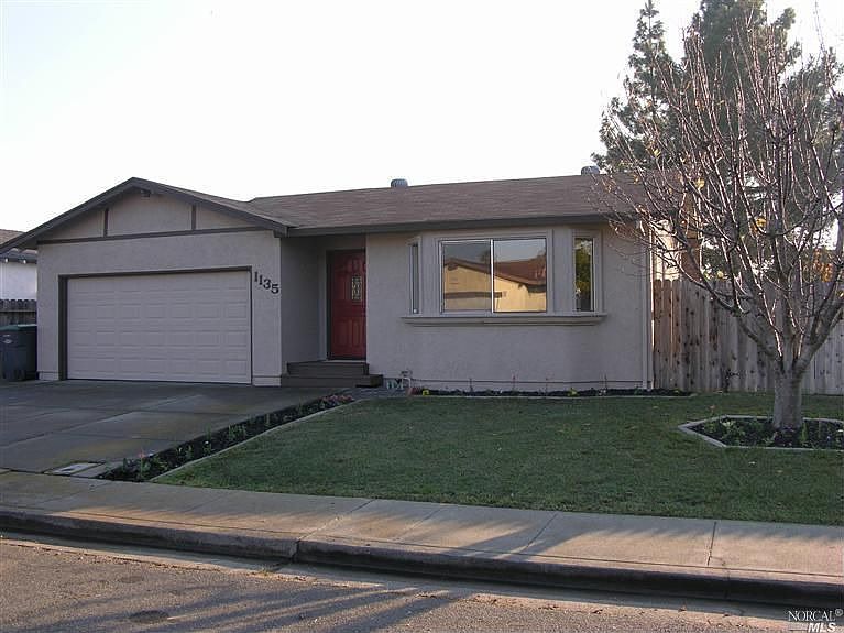 1st image of 1135 Sanderling Dr