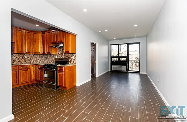 Rented by EXIT Realty Premium | media 27