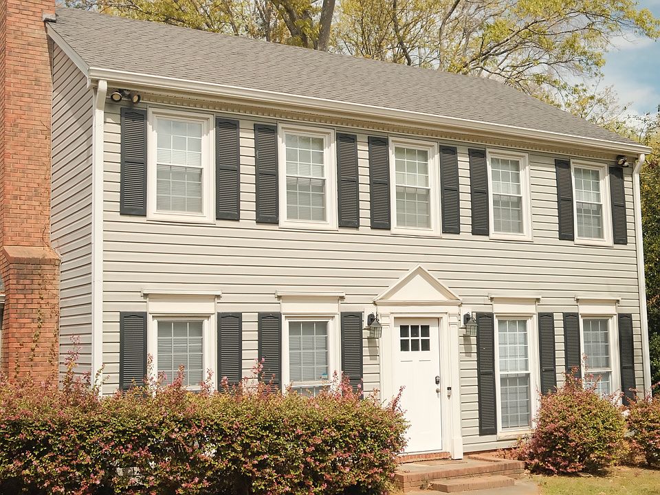 1st image of 1040 Conestoga Dr