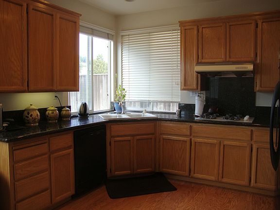 5th image of 7984 Pineville Cir
