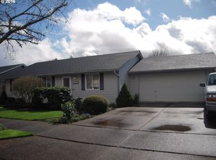 3327 Douglas Dr, Springfield, OR 97478